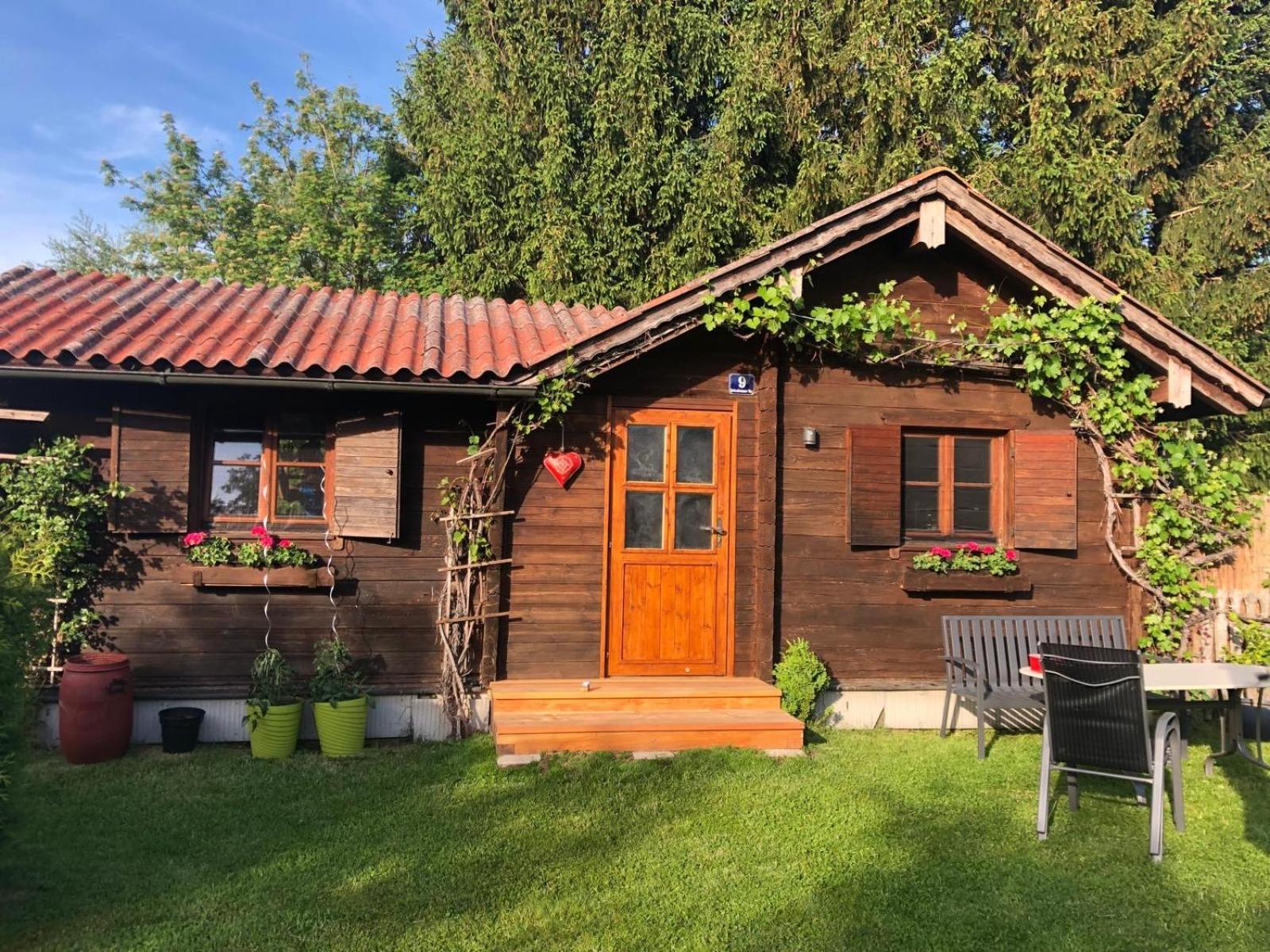 ריד אים אינקריס Gemuetliche Blockhuette Mit Grossem Garten מראה חיצוני תמונה